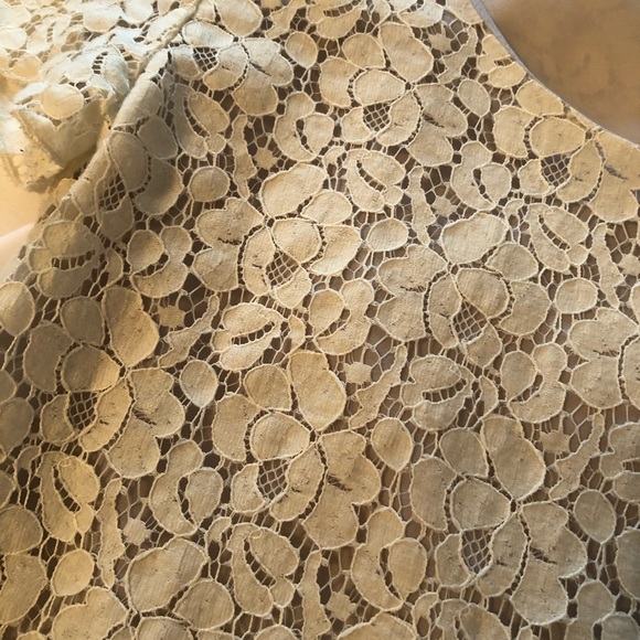 Aritzia lace blouse in XS, like new - Picture 3 of 3